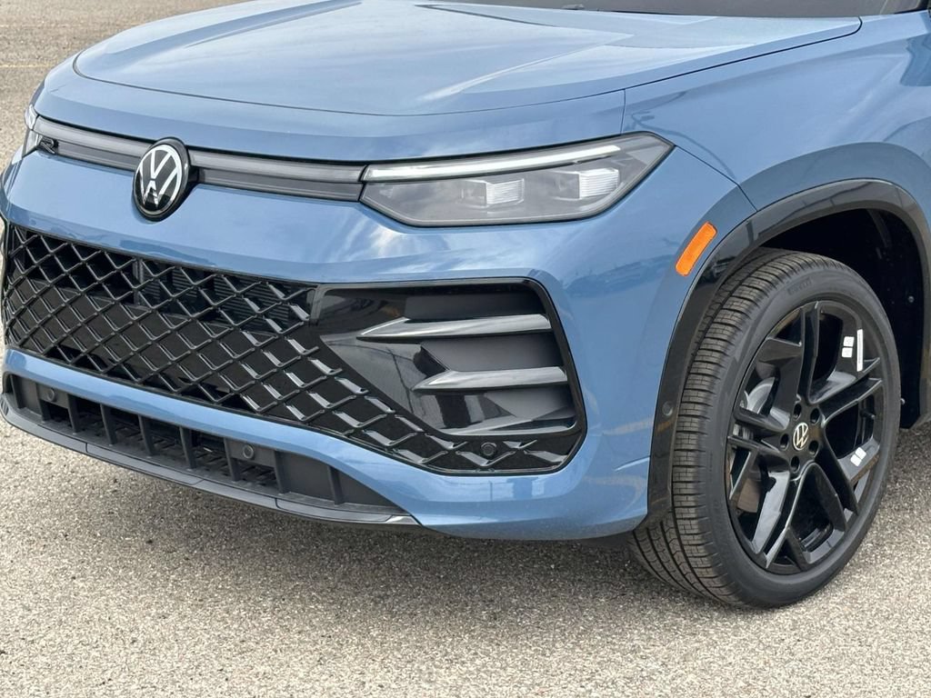 New 2026 Volkswagen Tiguan SE R-Line AWD/4WD image 6