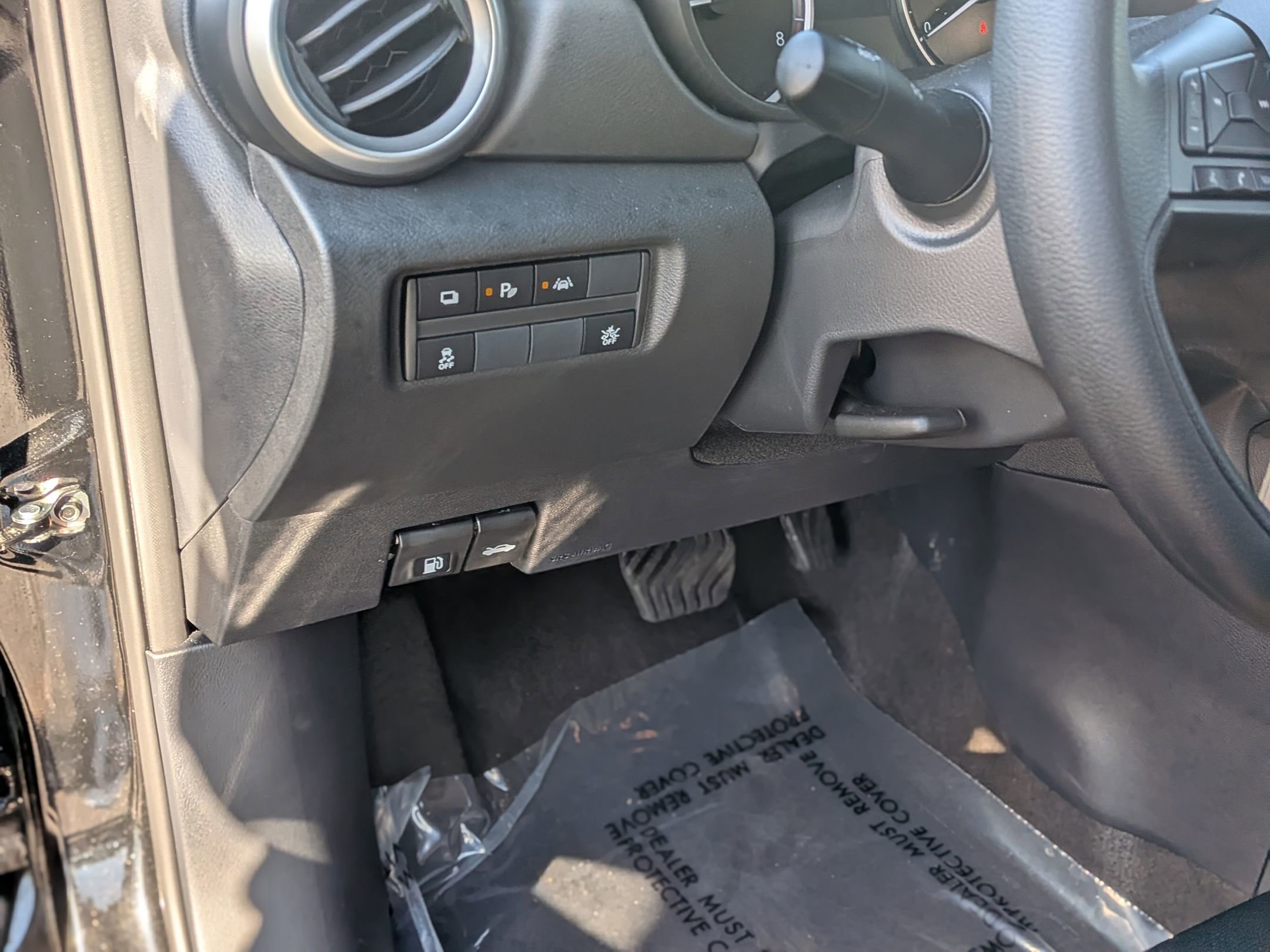 Used 2025 Nissan Versa S w/ Trunk Package FWD image 17