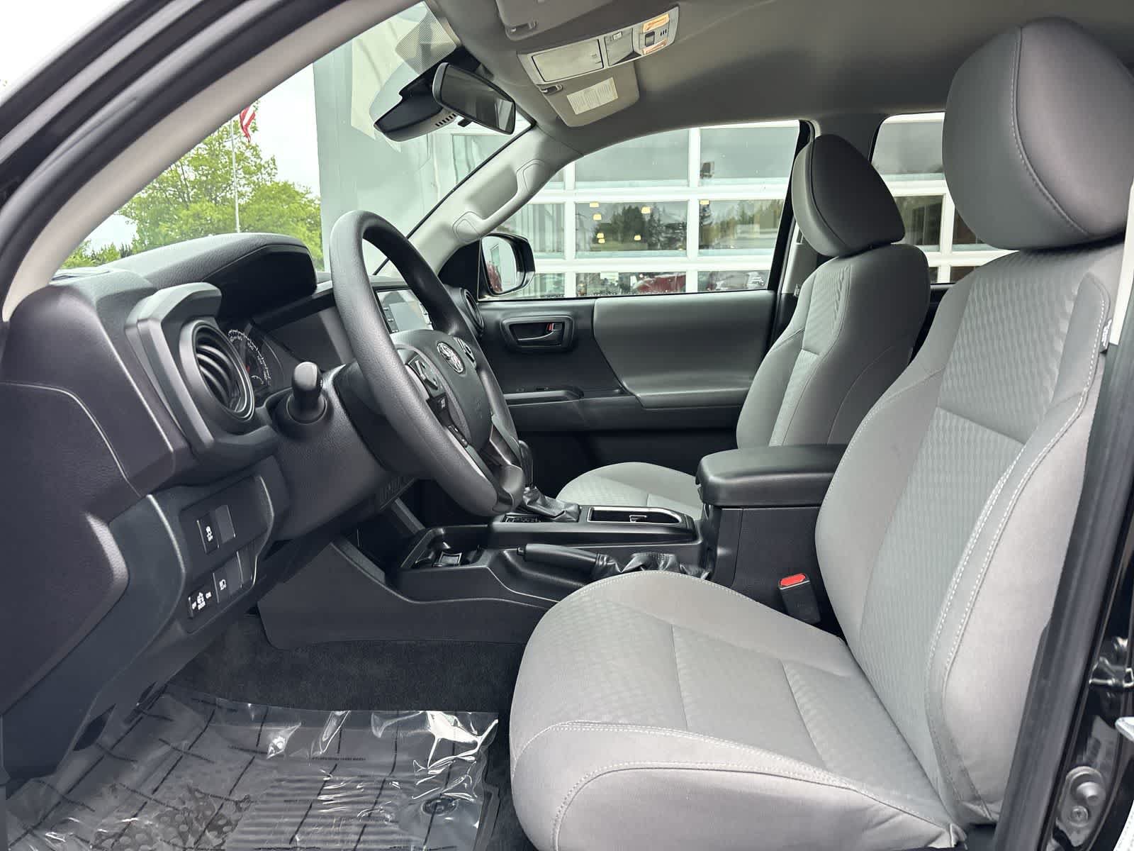 Used 2023 Toyota Tacoma SR AWD/4WD image 8