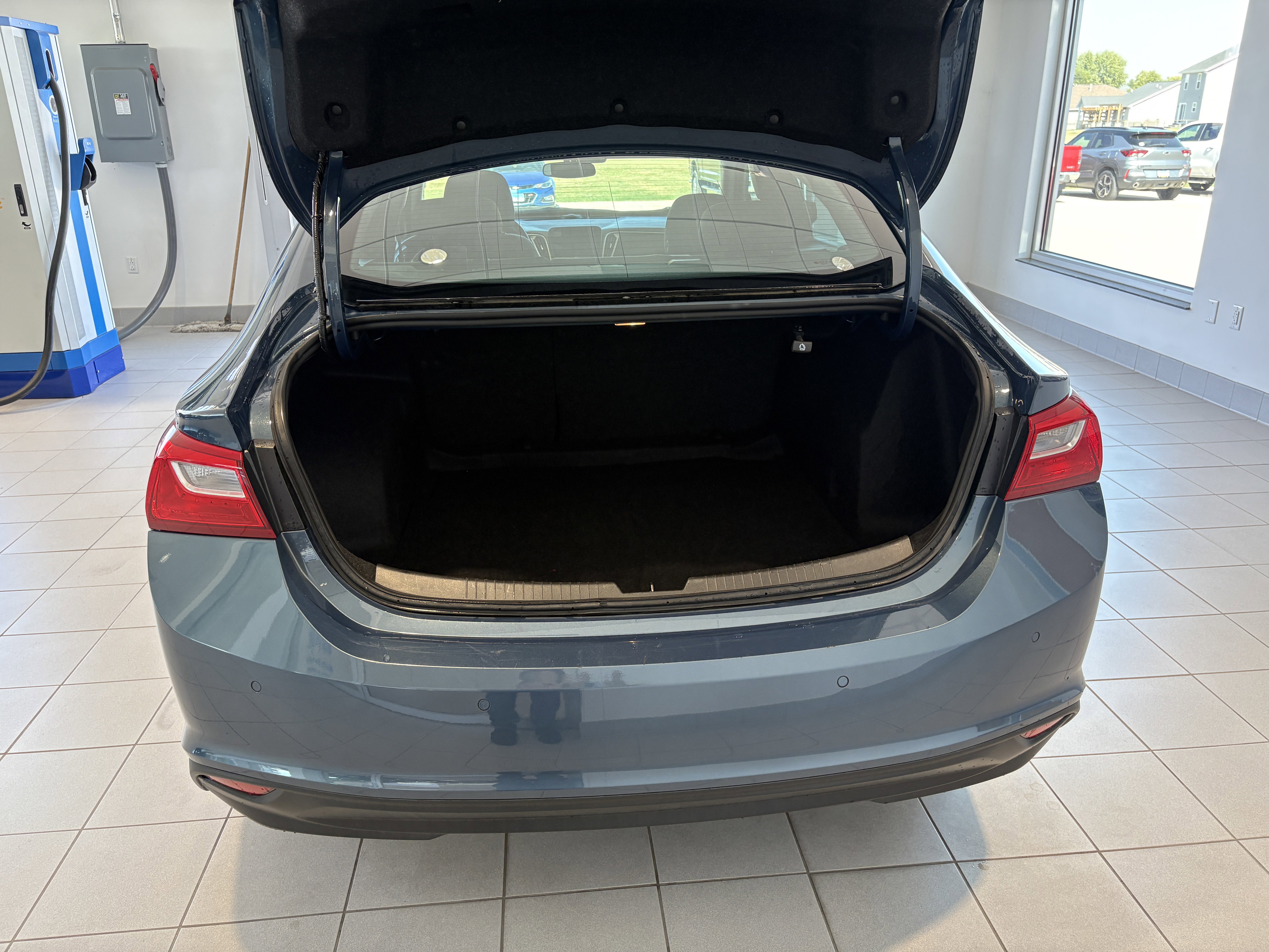 Used 2024 Chevrolet Malibu LT image 5