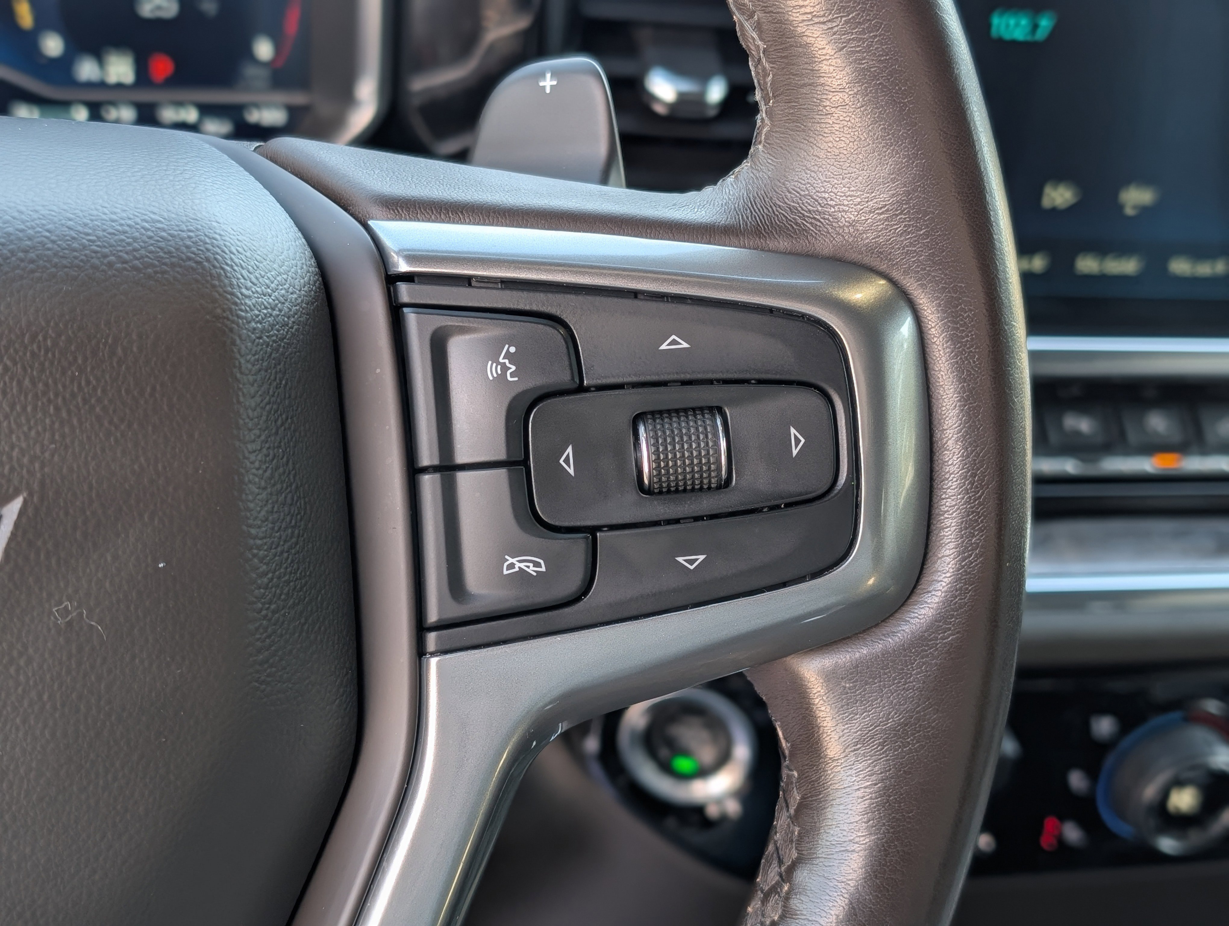 Used 2023 Chevrolet Silverado 1500 LTZ w/ LTZ Convenience Package II image 18