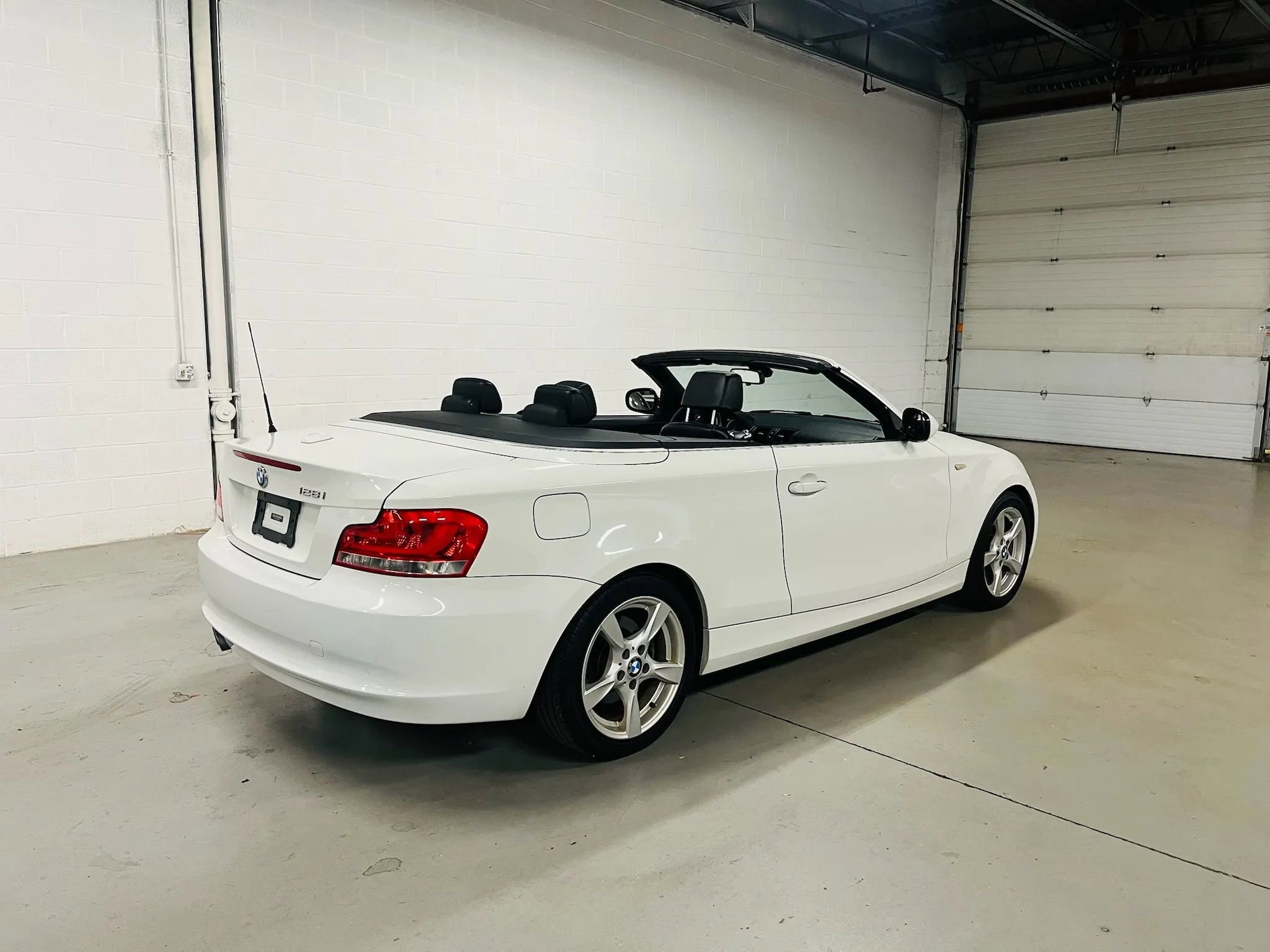 Used 2013 BMW 128i Convertible image 7