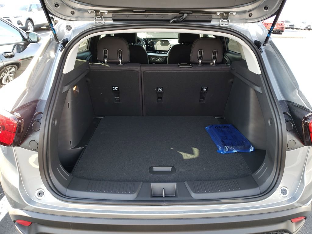 New 2026 Chevrolet Trax LS FWD image 5