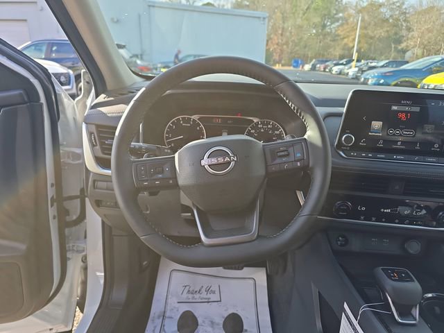 New 2026 Nissan Rogue SV FWD image 12