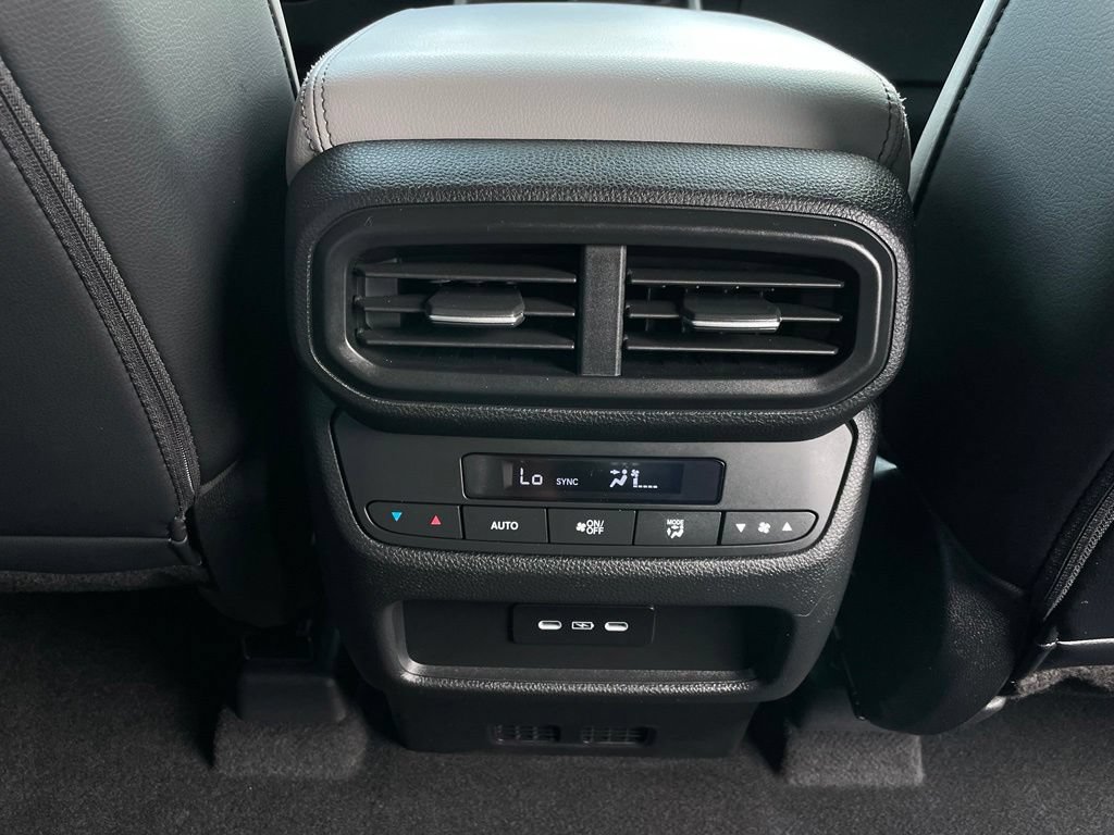 Certified 2025 Honda Pilot EX-L image 38