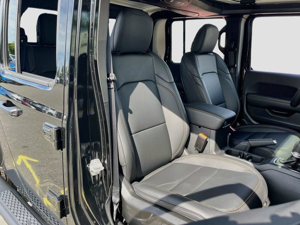 New 2026 Jeep Gladiator Sport AWD/4WD image 26