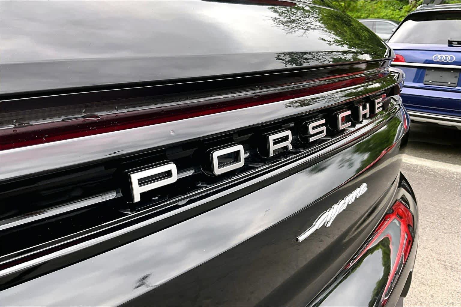 Used 2024 Porsche Cayenne AWD/4WD image 31