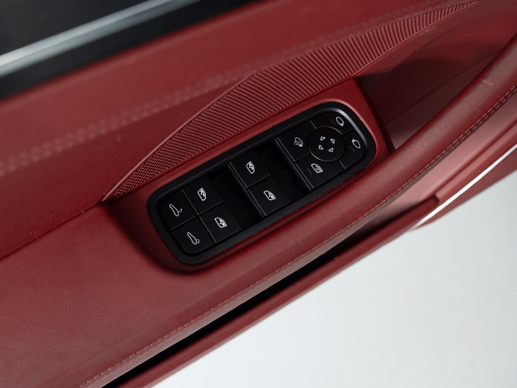 Certified 2022 Porsche Panamera GTS AWD/4WD image 20
