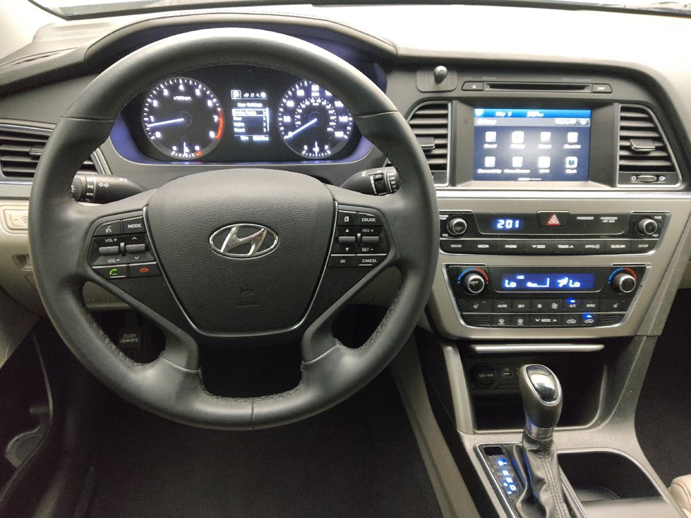Used 2016 Hyundai Sonata Sport w/ Option Group 02 FWD image 22