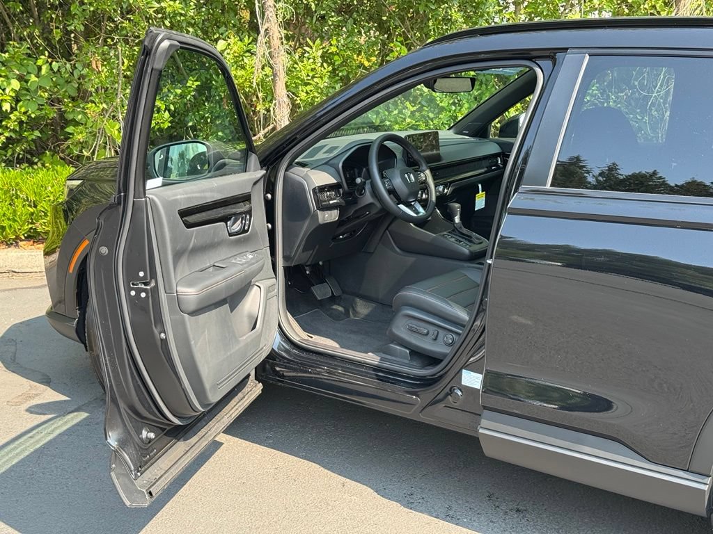 Certified 2026 Honda CR-V Sport Touring image 8