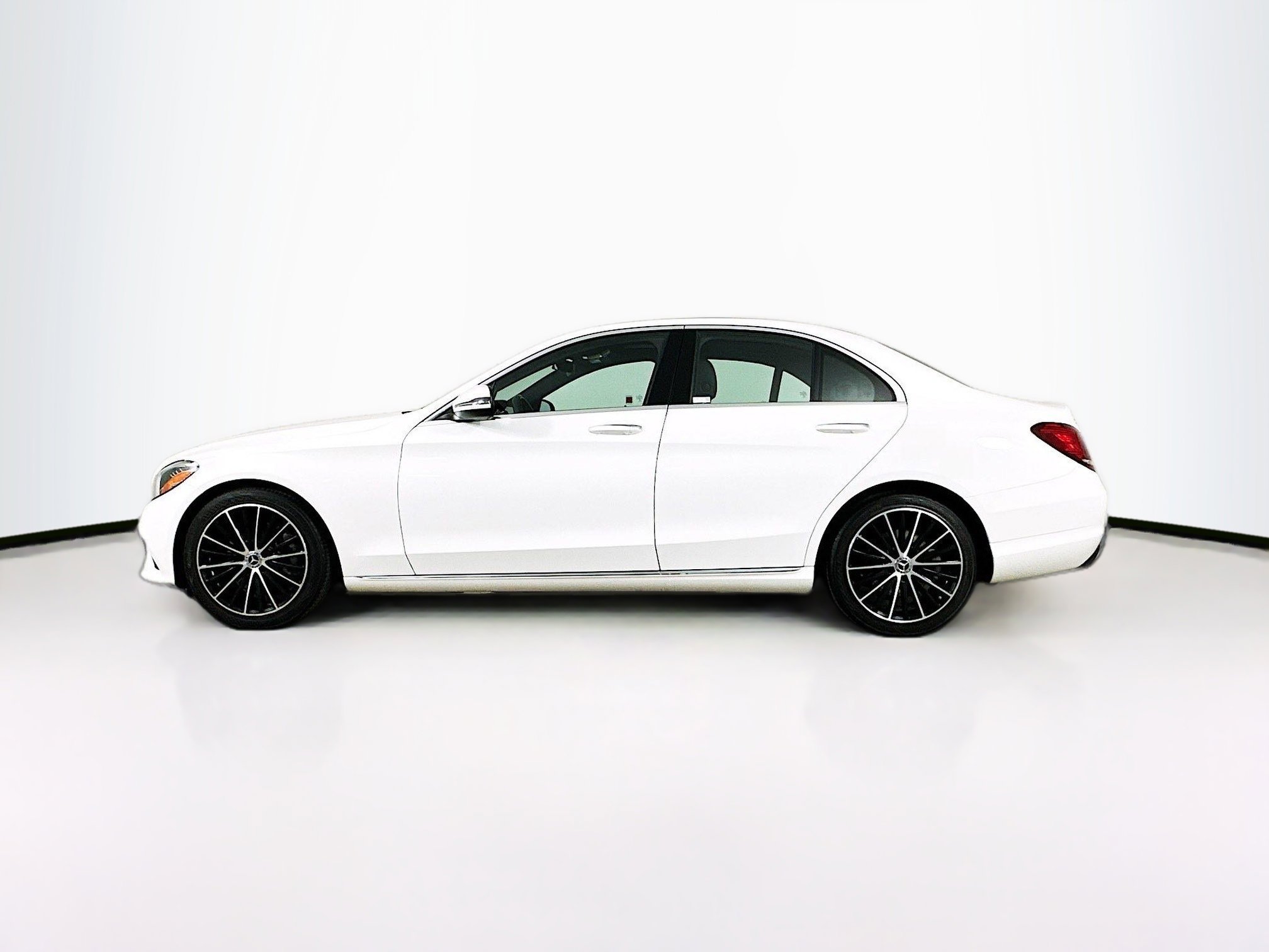 Used 2021 Mercedes-Benz C 300 Sedan image 4