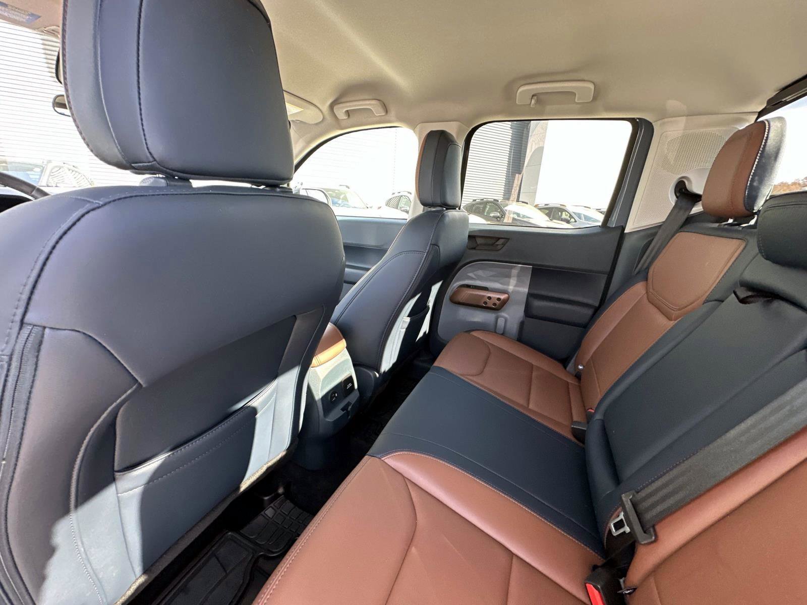 Used 2024 Ford Maverick Lariat image 19