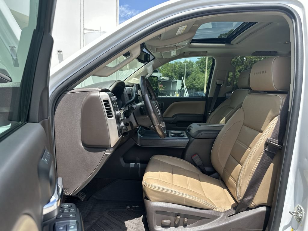 Certified 2019 GMC Sierra 2500 Denali w/ Duramax Plus Package AWD/4WD image 20