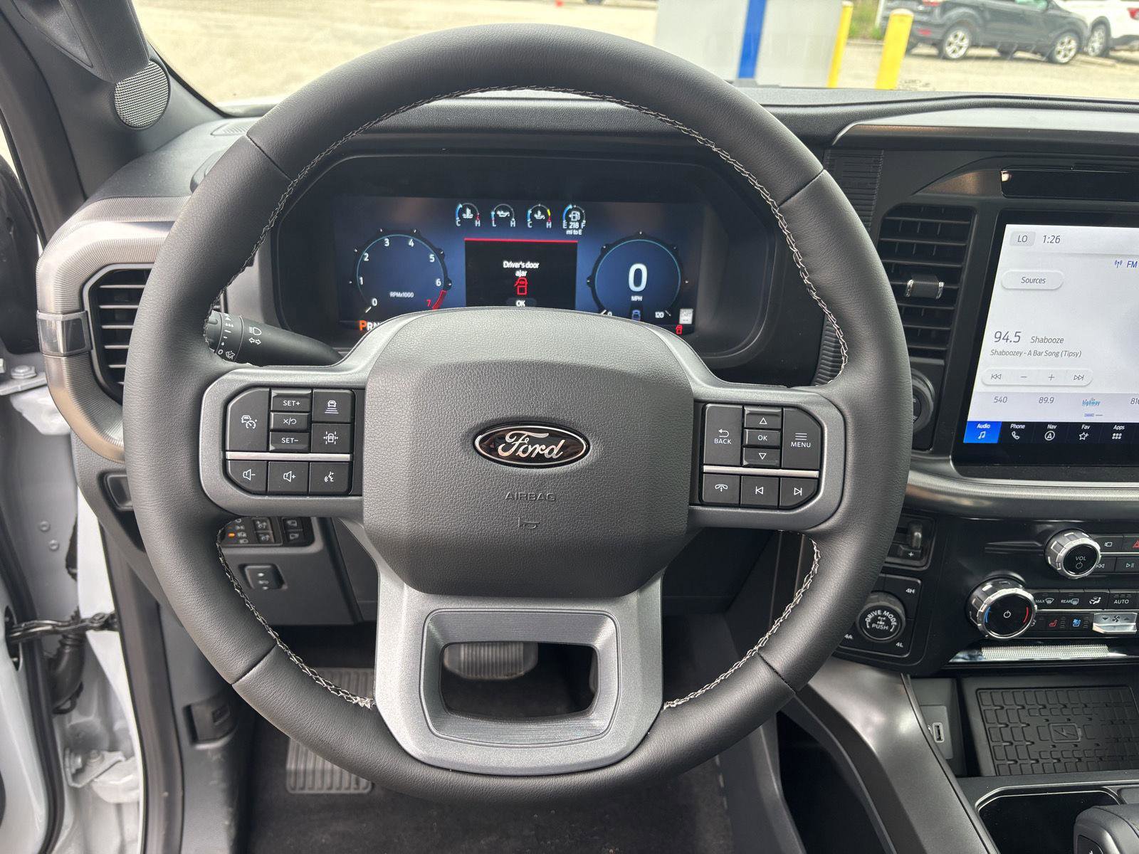 New 2025 Ford F150 Lariat w/ Equipment Group 502A High image 28