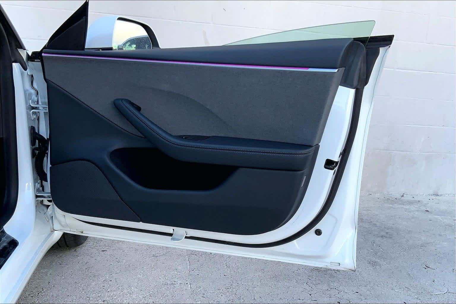 Used 2024 Tesla Model 3 Standard Range RWD image 28