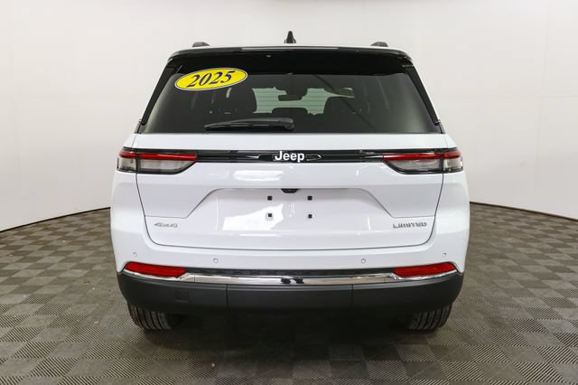 Used 2025 Jeep Grand Cherokee Limited AWD/4WD image 8