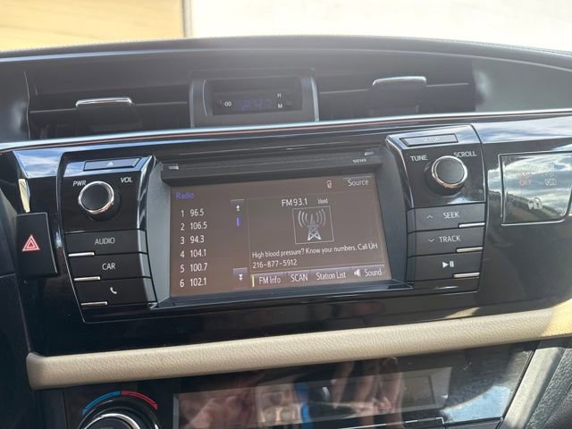 Used 2014 Toyota Corolla LE image 24