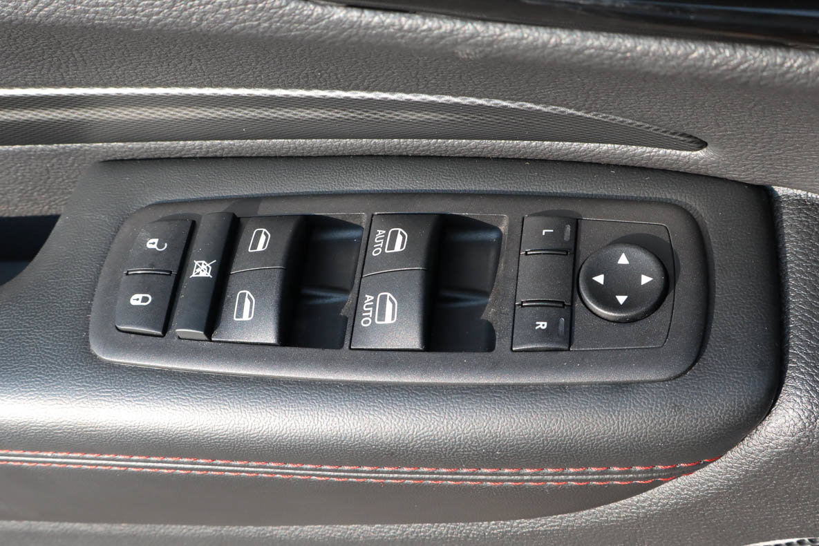 Used 2025 Dodge Durango GT w/ Blacktop Package RWD image 14