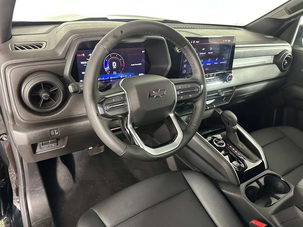 Used 2026 Chevrolet Colorado Trail Boss AWD/4WD image 11