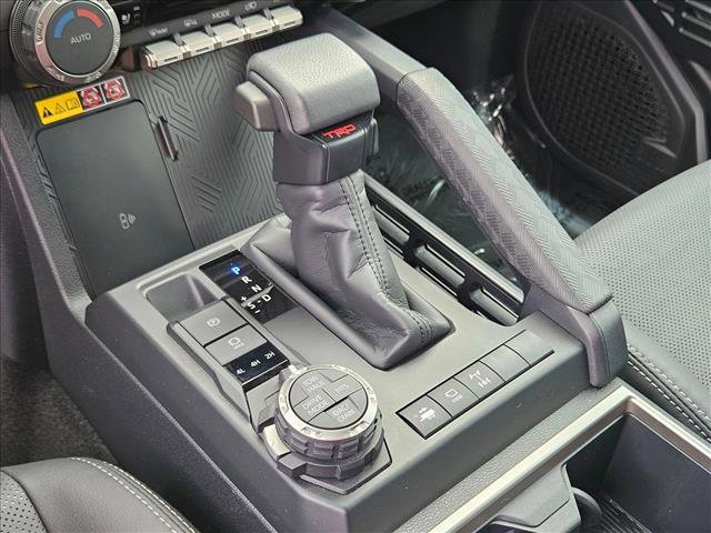 Used 2025 Toyota 4Runner TRD Off-Road Premium w/ Tow Technology Package image 16