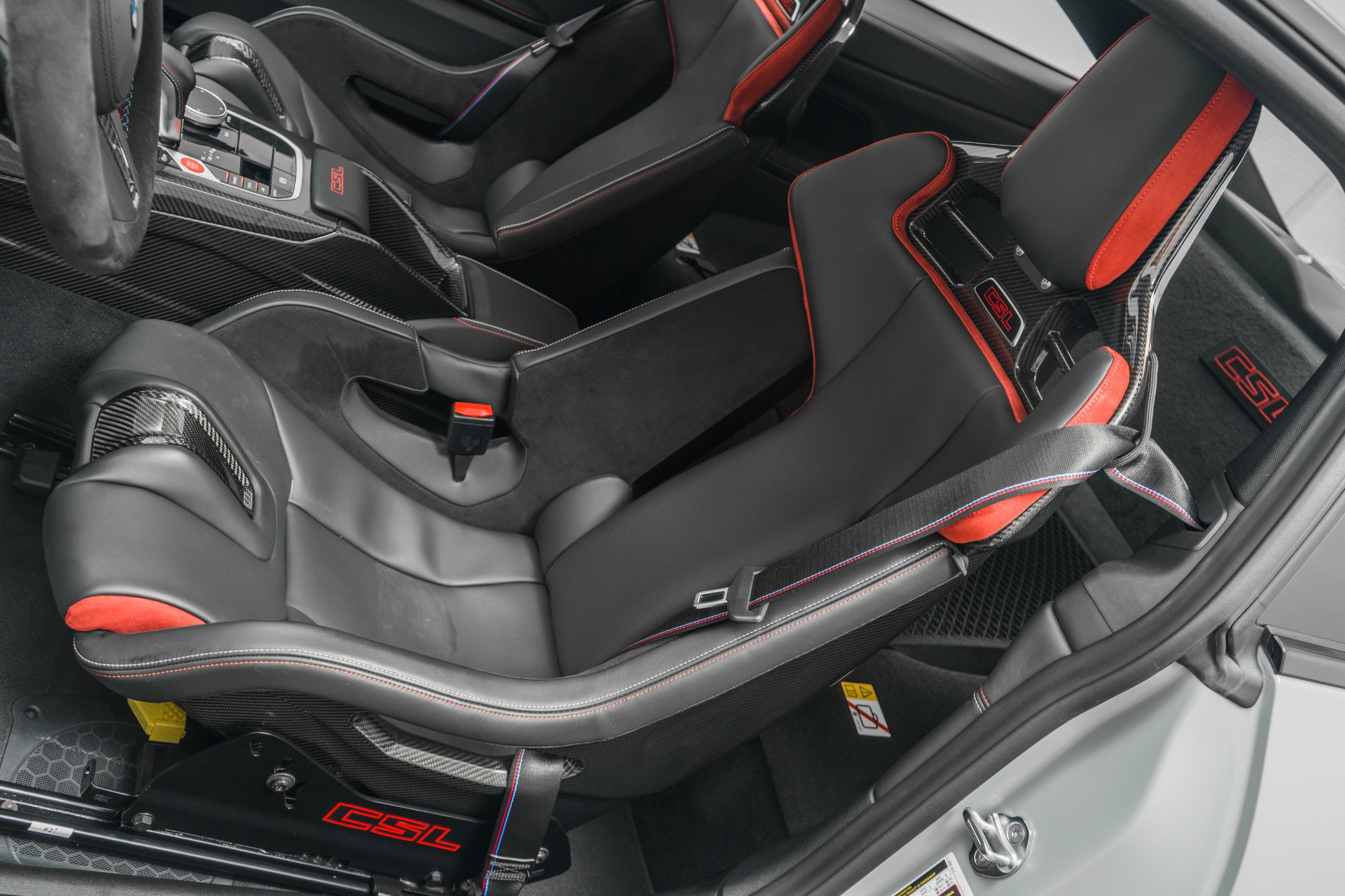 Used 2023 BMW M4 CSL image 25