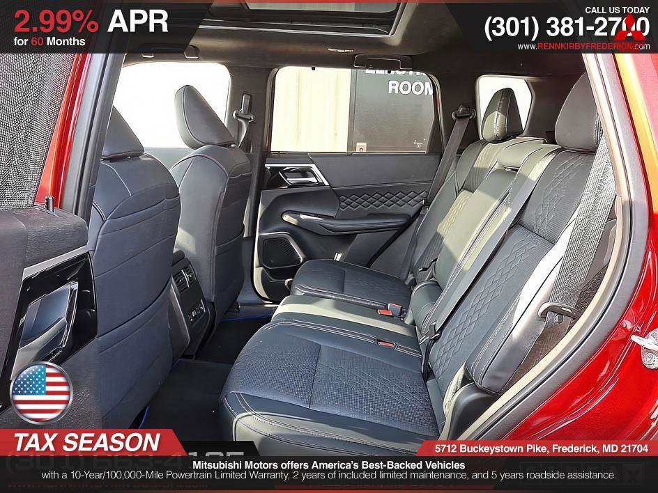 Used 2025 Mitsubishi Outlander SEL Black Edition image 7