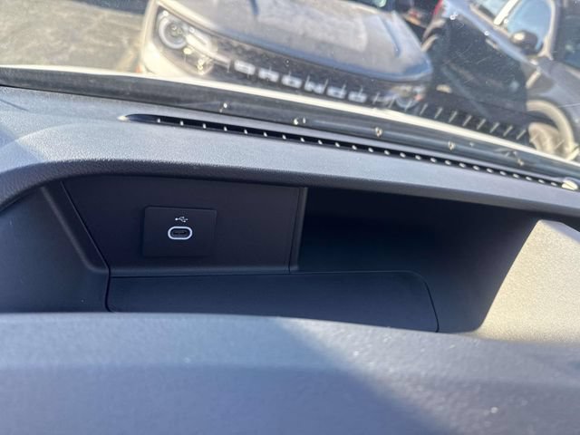 New 2026 Ford Transit 250 Low Roof RWD image 9