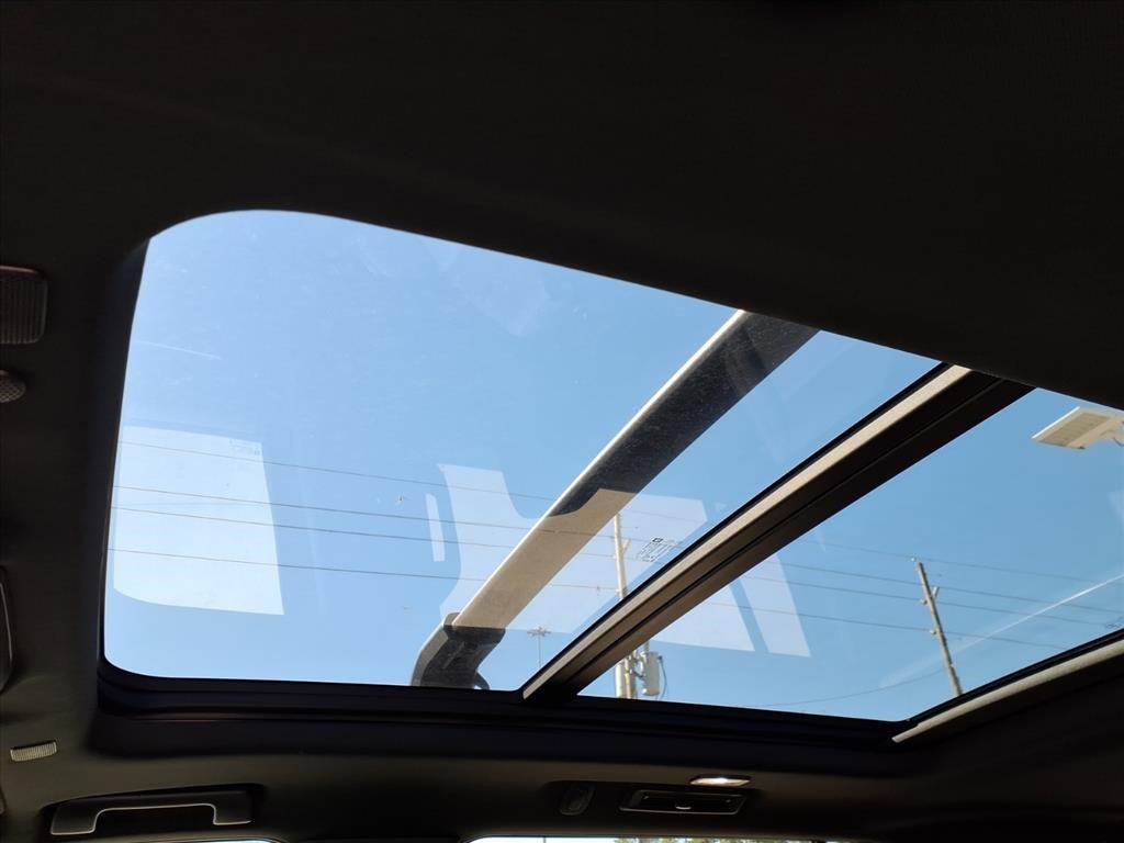 Used 2023 GMC Yukon Denali Ultimate image 25