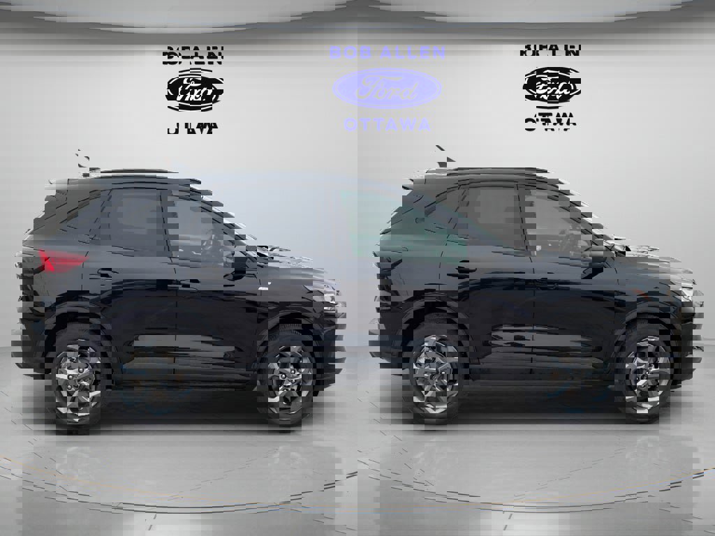 Used 2025 Ford Escape ST-Line image 13