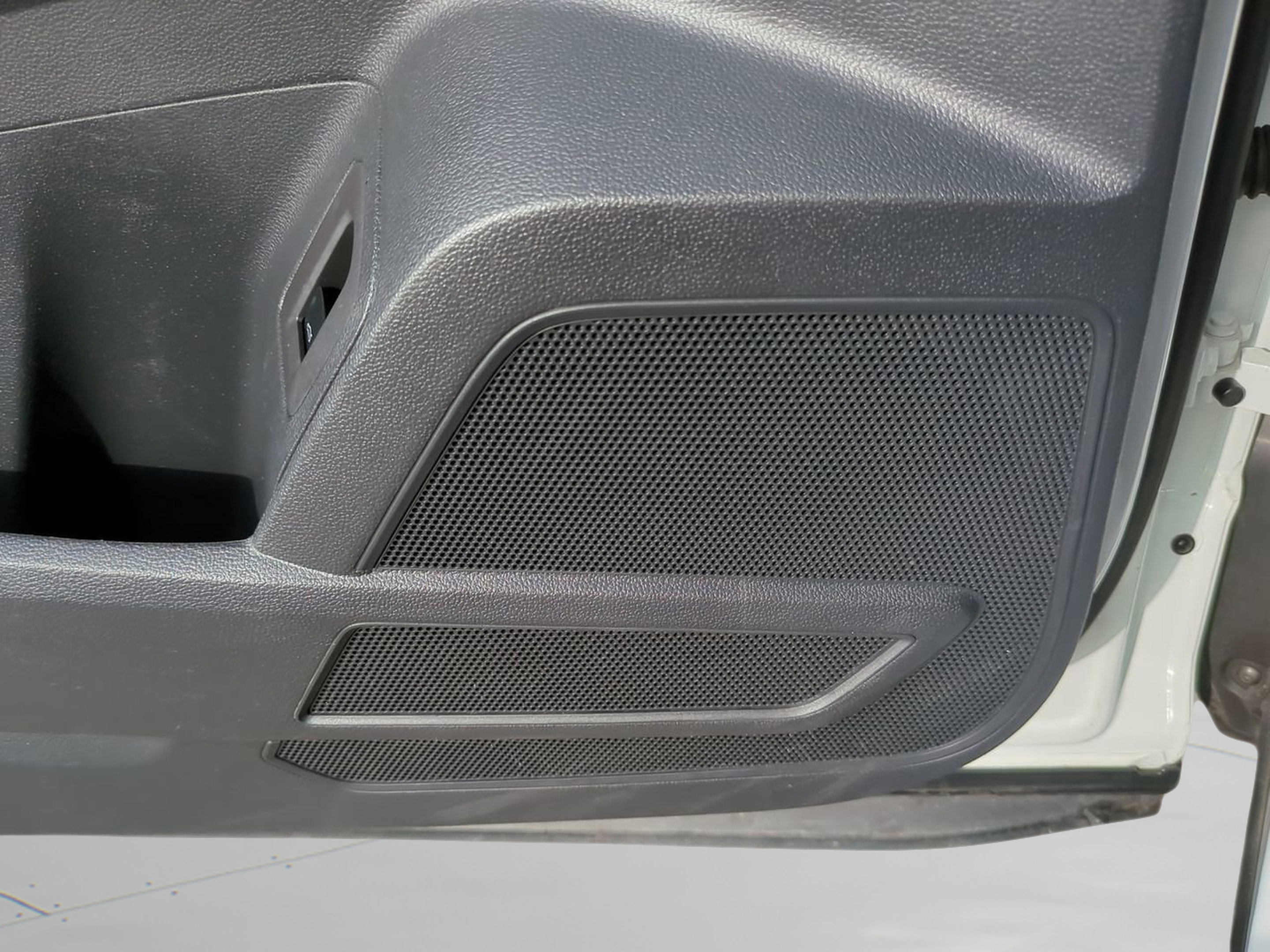 Used 2023 Volkswagen Atlas SE FWD image 24