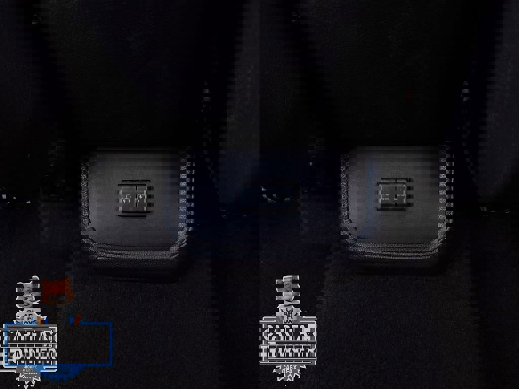 Used 2024 Toyota Highlander LE image 25