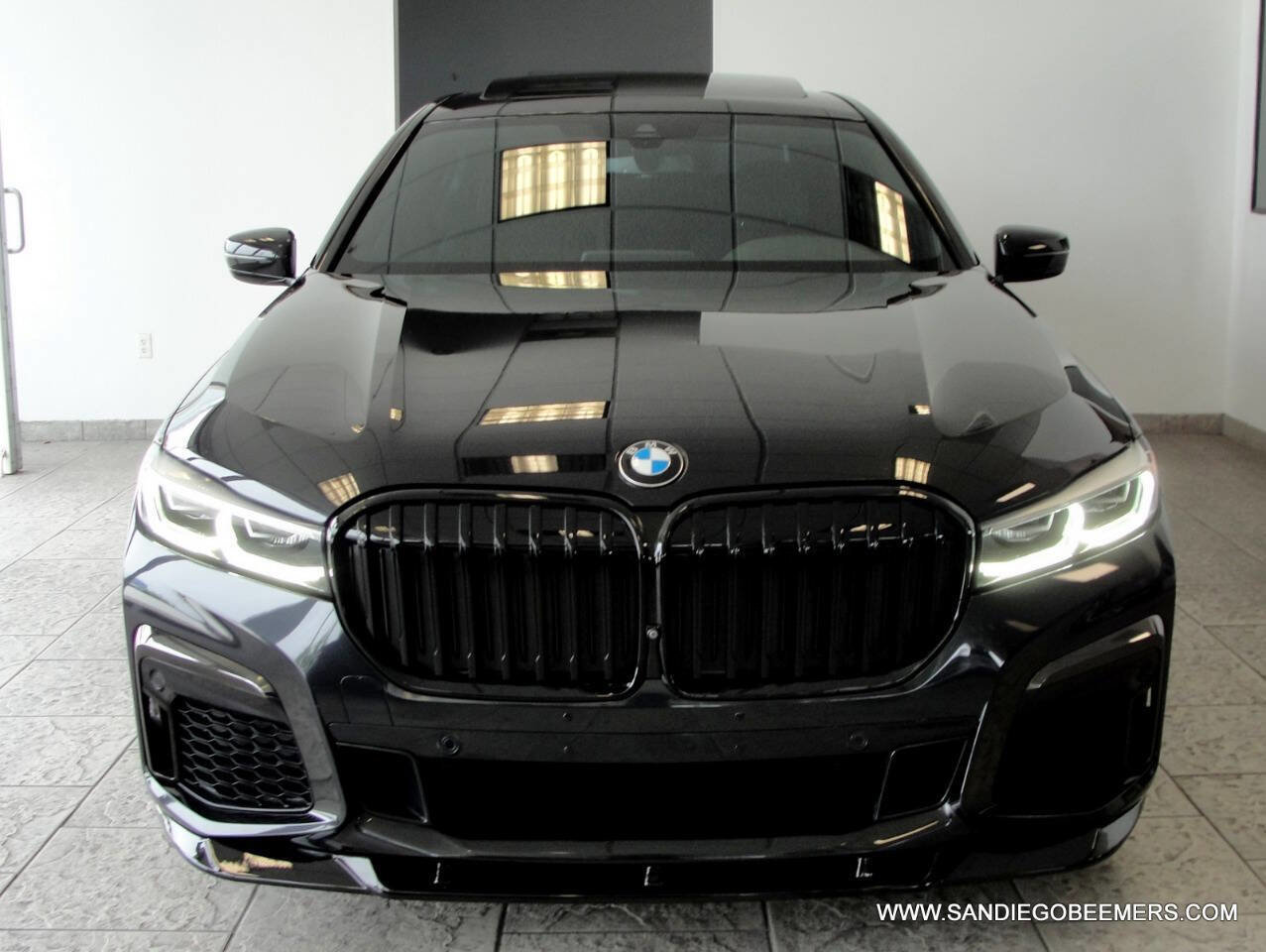 Used 2022 BMW 740i w/ M Sport Package image 16