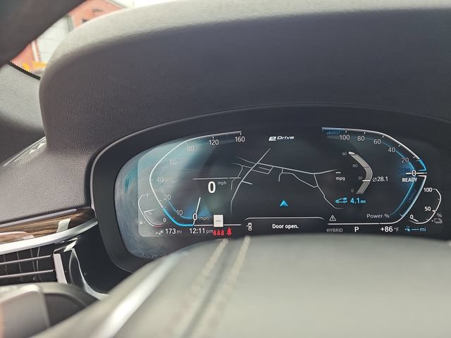Used 2023 BMW 530e xDrive AWD/4WD image 14