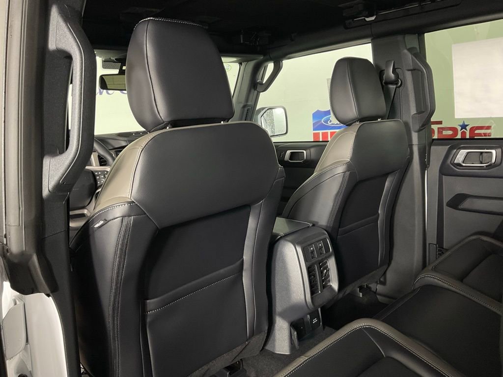 New 2026 Ford Bronco Outer Banks image 15