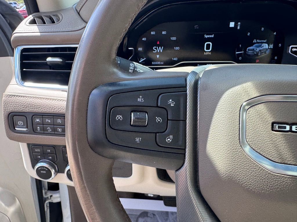 Used 2023 GMC Yukon XL Denali image 13