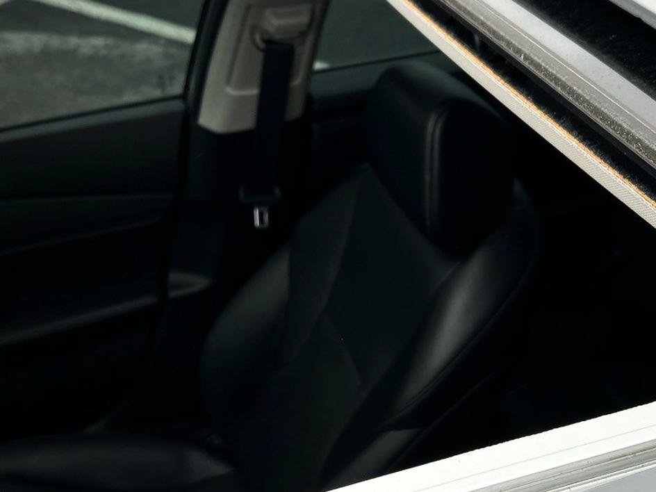 Used 2025 Honda Accord Touring image 9