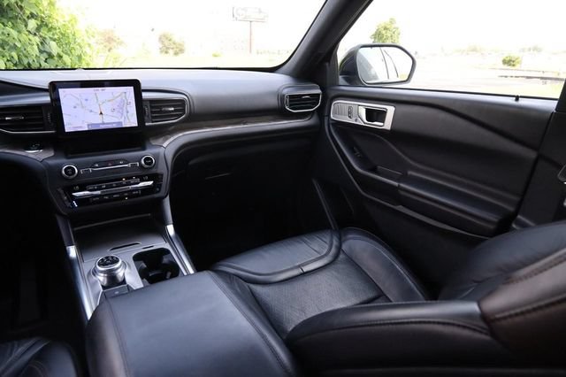 Used 2020 Ford Explorer Platinum AWD/4WD image 28