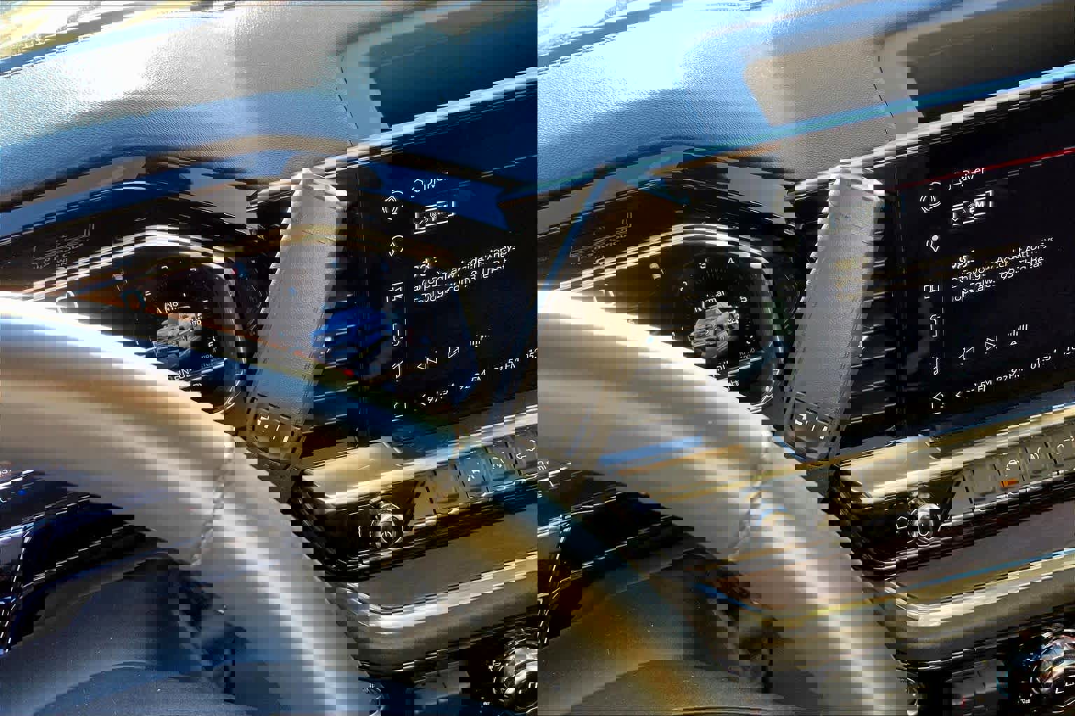 Used 2025 GMC Sierra 1500 SLT image 15