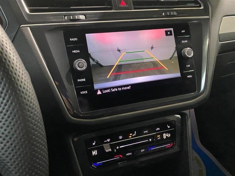 Used 2022 Volkswagen Tiguan SE R-Line AWD/4WD image 23