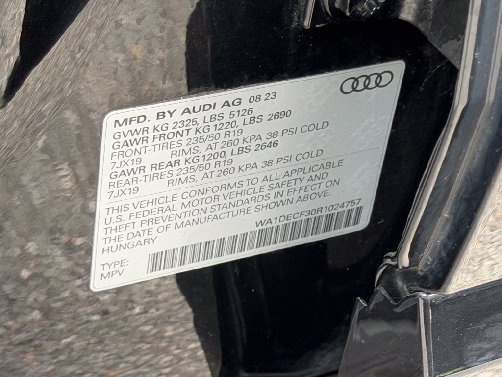 Used 2024 Audi Q3 2.0T Premium w/ Convenience Package AWD/4WD image 29