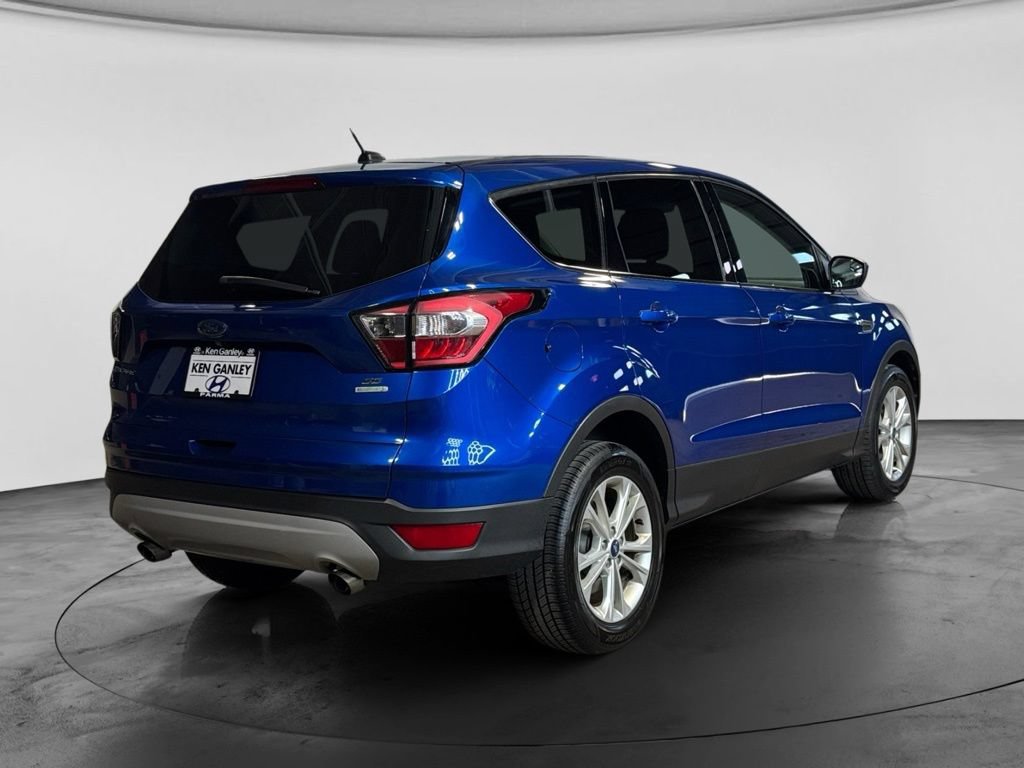 Used 2017 Ford Escape SE FWD image 5