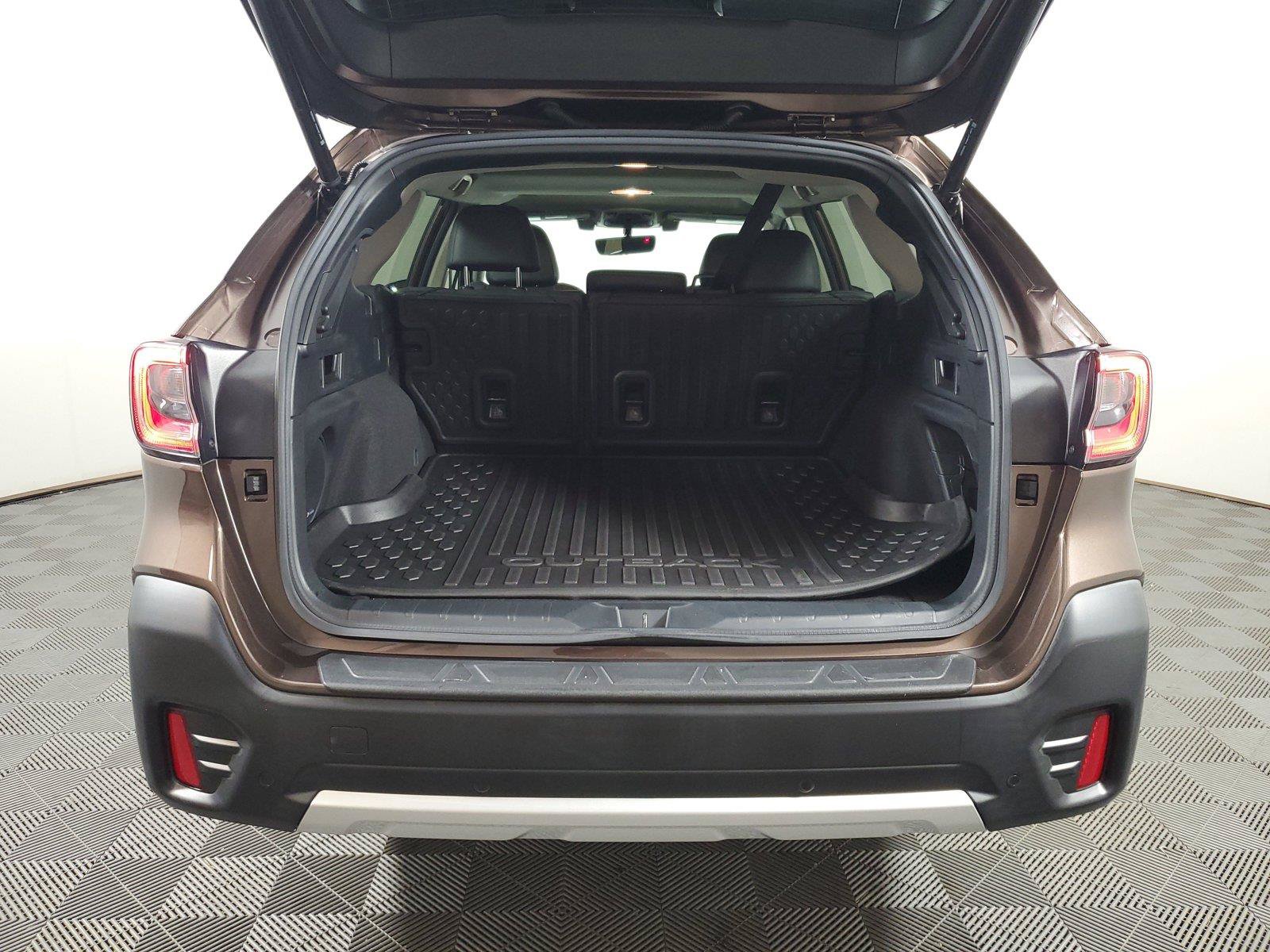 Used 2021 Subaru Outback Limited AWD/4WD image 6