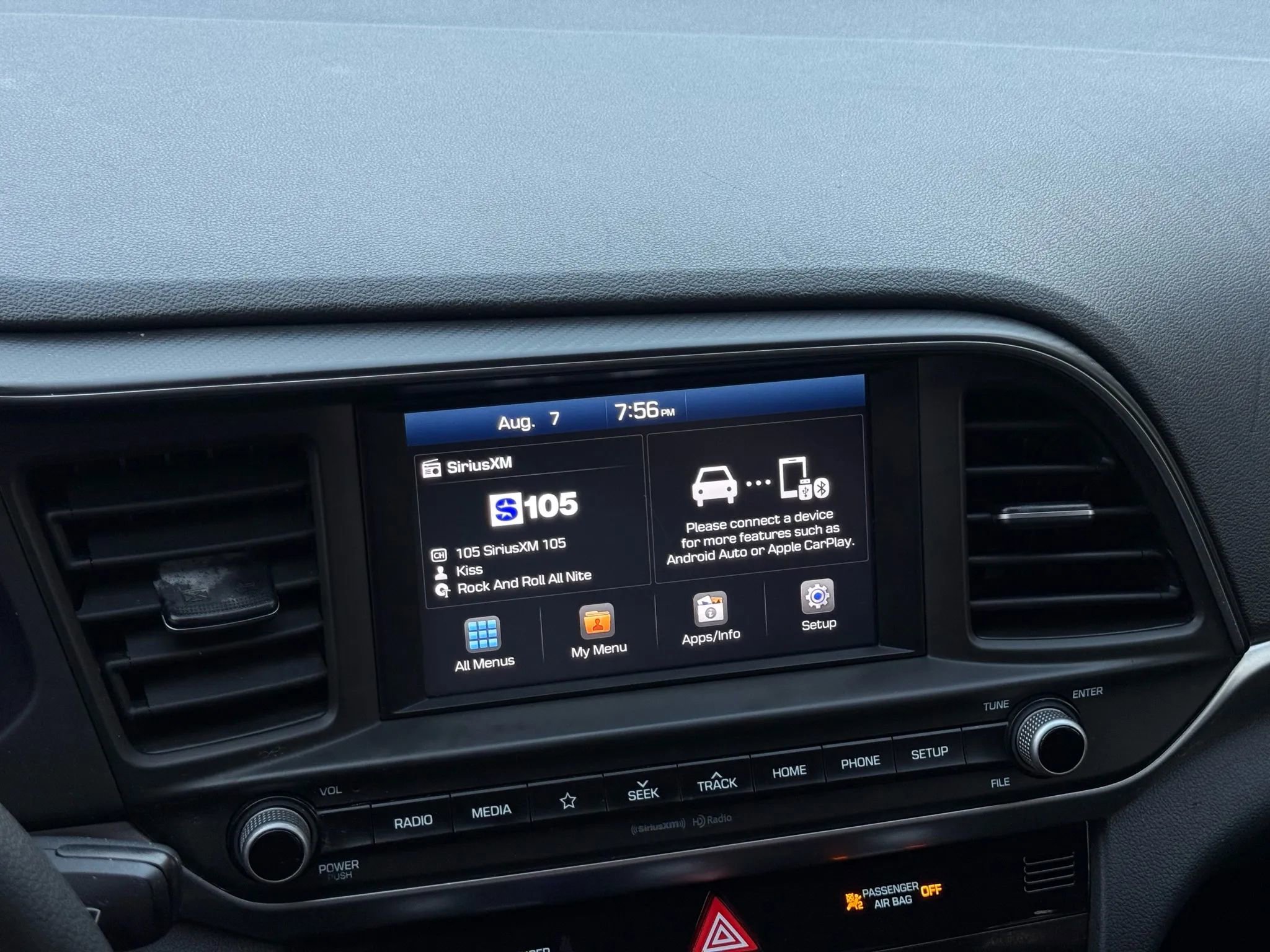 Used 2020 Hyundai Elantra SEL w/ Winter Weather Package image 35