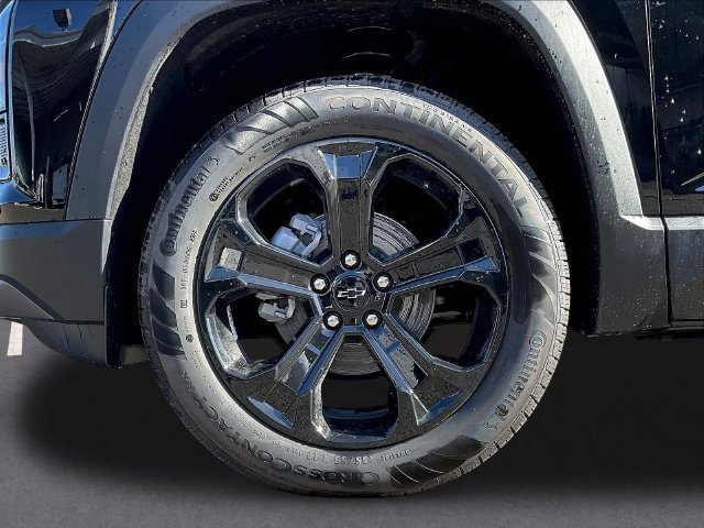 New 2027 Chevrolet Equinox LT w/ Midnight Edition FWD image 16