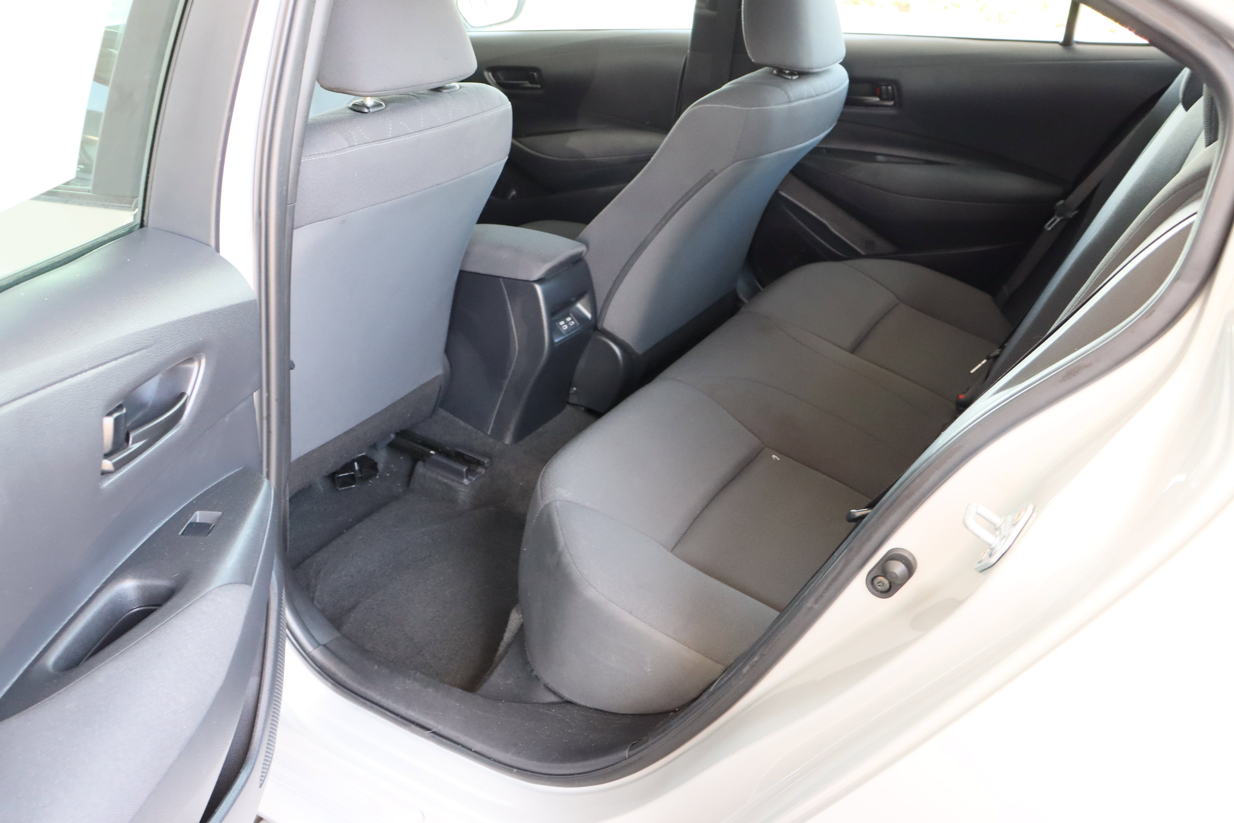 Used 2023 Toyota Corolla LE image 26