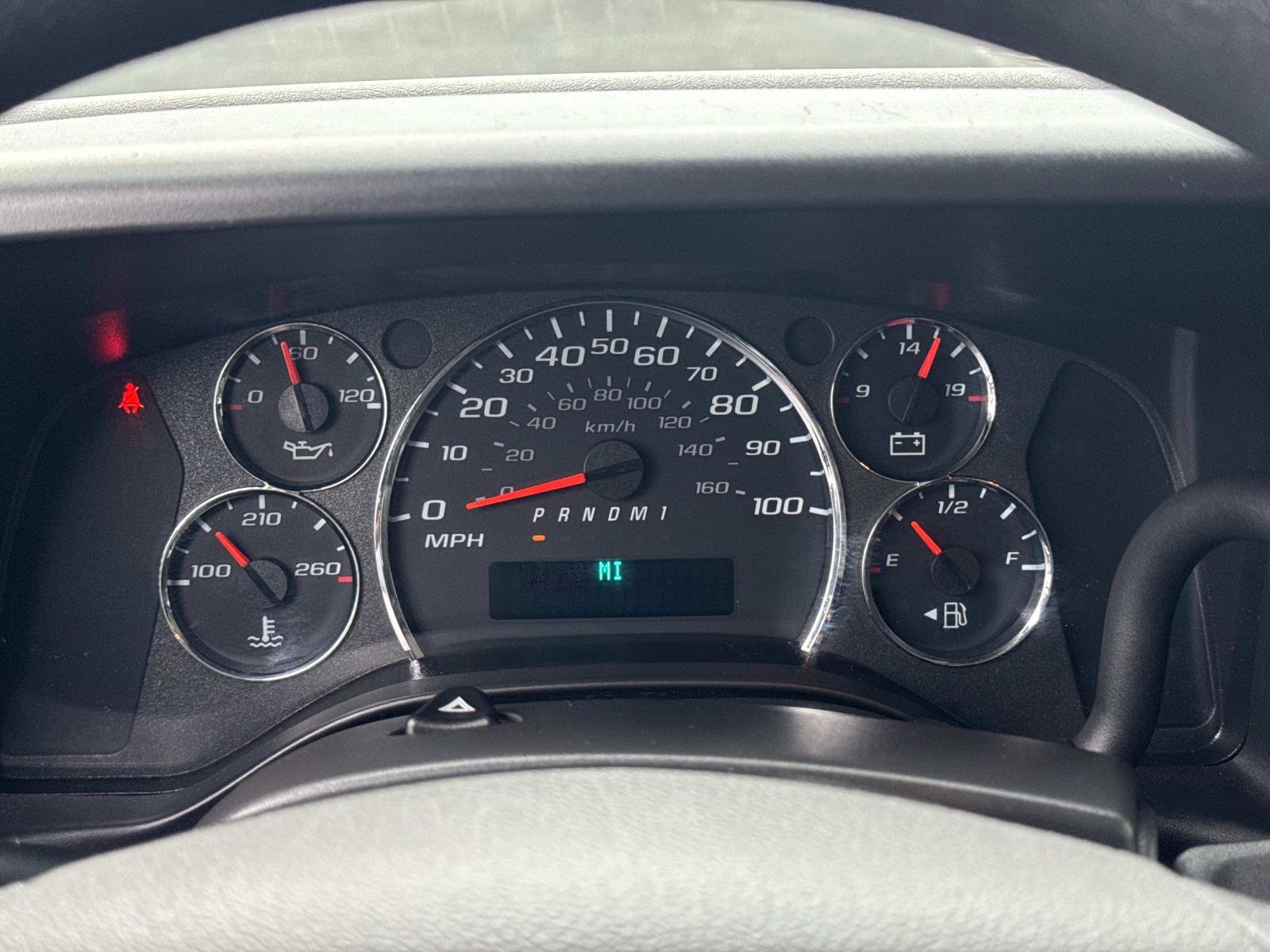 Used 2024 GMC Savana 2500 Work Van w/ Driver Convenience Package image 8