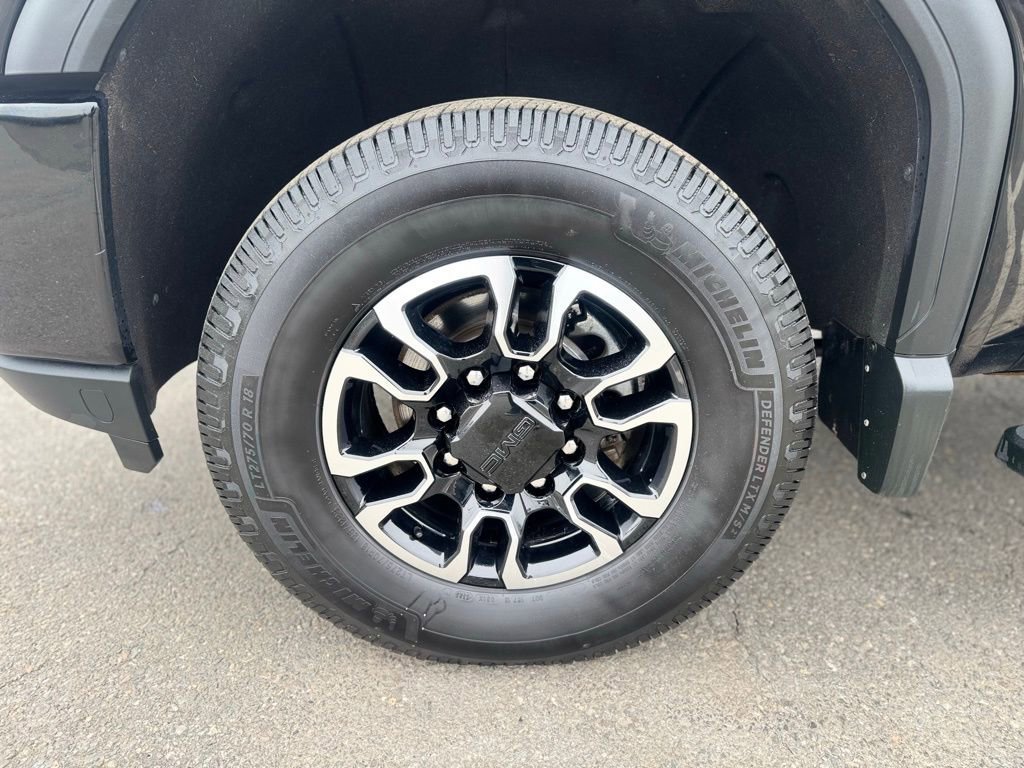 Used 2020 GMC Sierra 2500 AT4 w/ Technology Package image 3