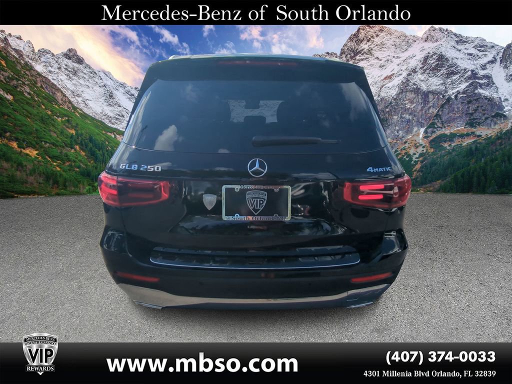 Used 2024 Mercedes-Benz GLB 250 4MATIC image 18