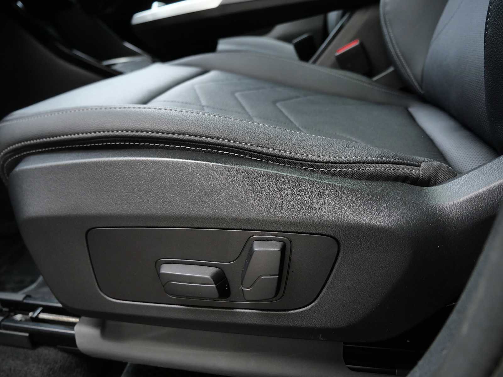 Used 2023 BMW X1 xDrive28i w/ Convenience Package image 21