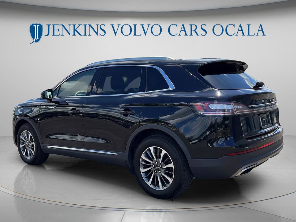 Used 2022 Lincoln Nautilus FWD w/ Premium Package image 5